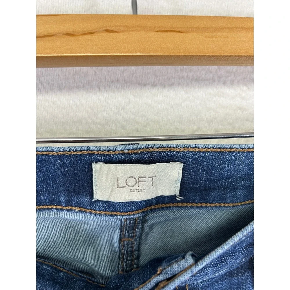 Casual Loft Outlet Womens 6 Blue Denim Raw‎ Hem Bermuda Shorts 5262